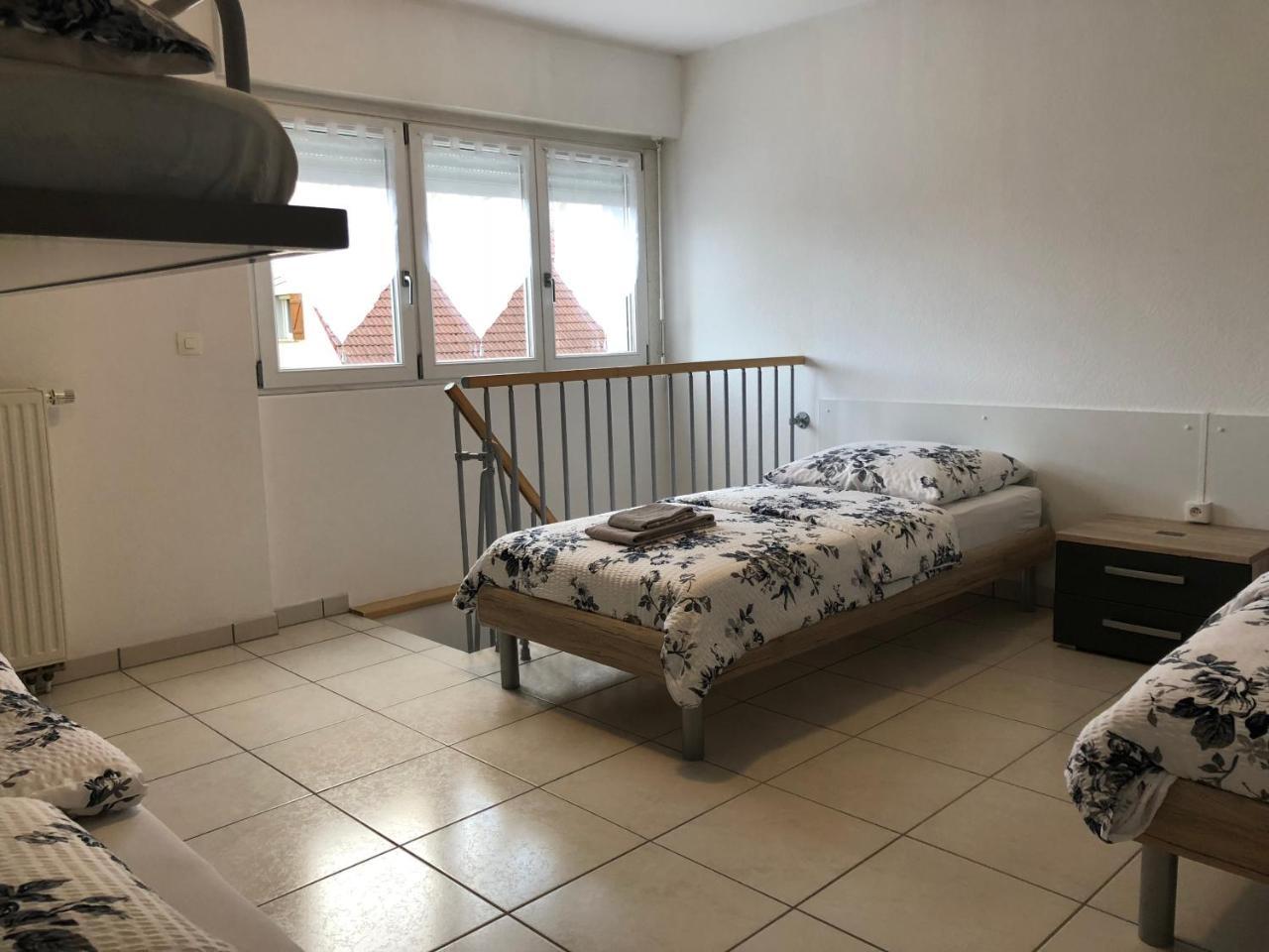 Studios Near Lycee Jean Mermoz Saint-Louis  Exterior foto